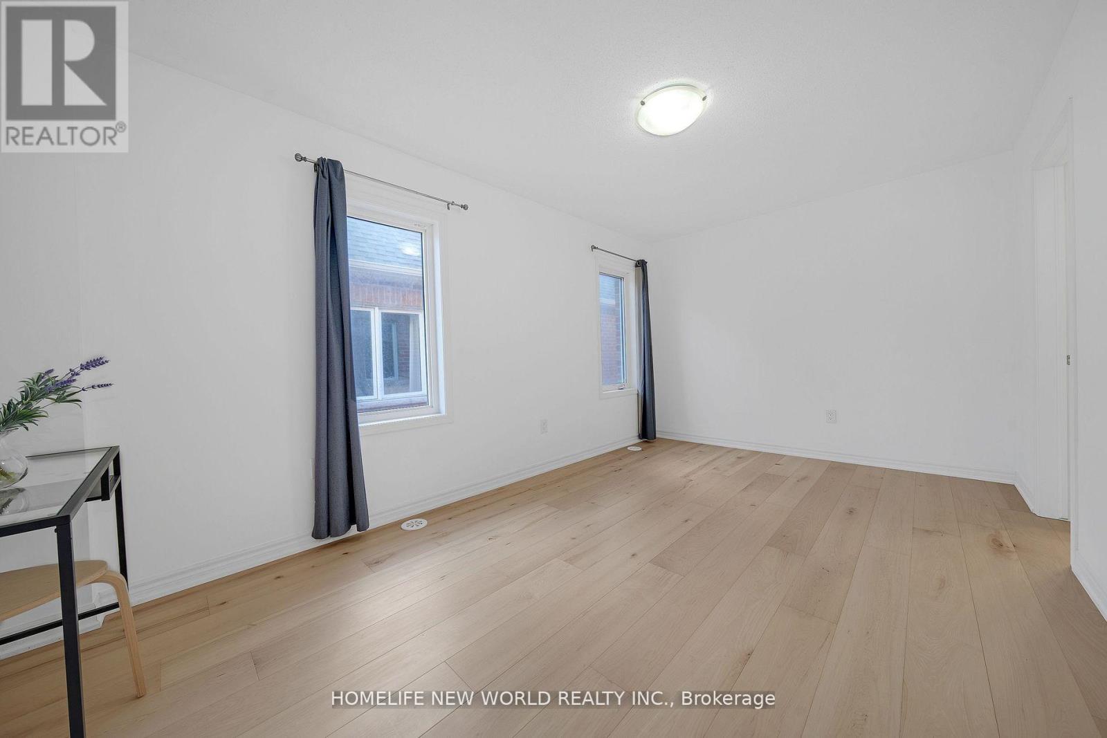 32 Fusilier Drive, Toronto, Ontario  M1L 0J4 - Photo 11 - E12999454