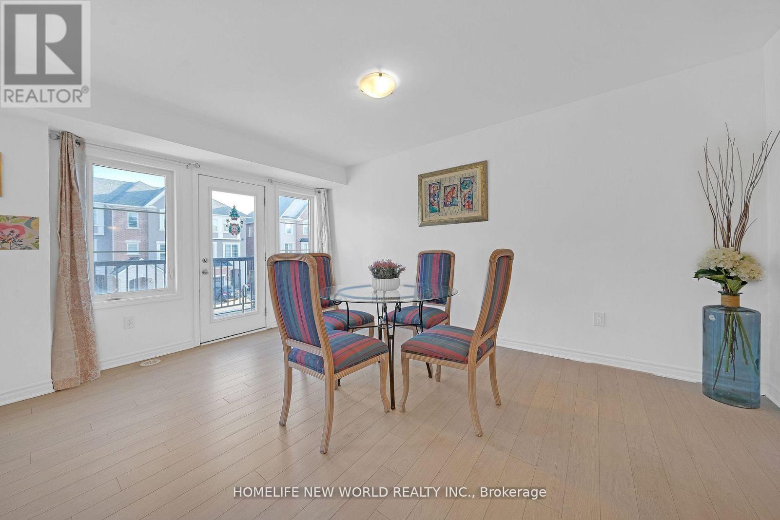 32 Fusilier Drive, Toronto, Ontario  M1L 0J4 - Photo 3 - E12999454