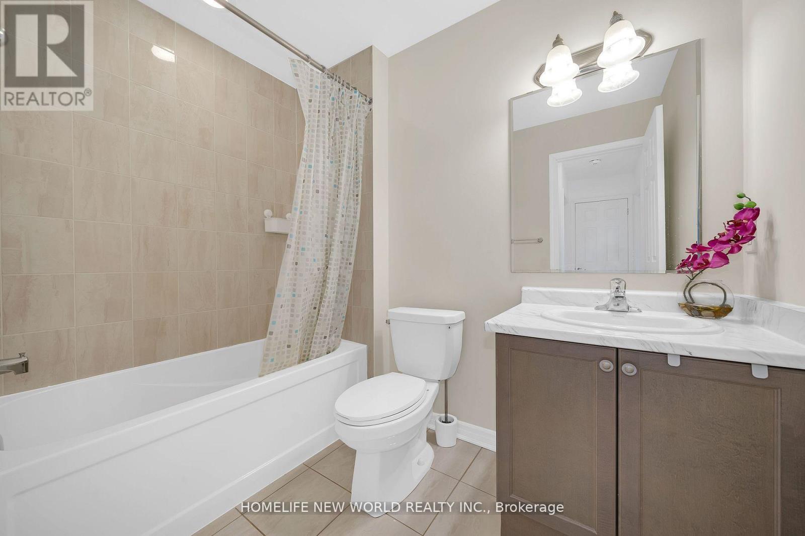 32 Fusilier Drive, Toronto, Ontario  M1L 0J4 - Photo 9 - E12999454