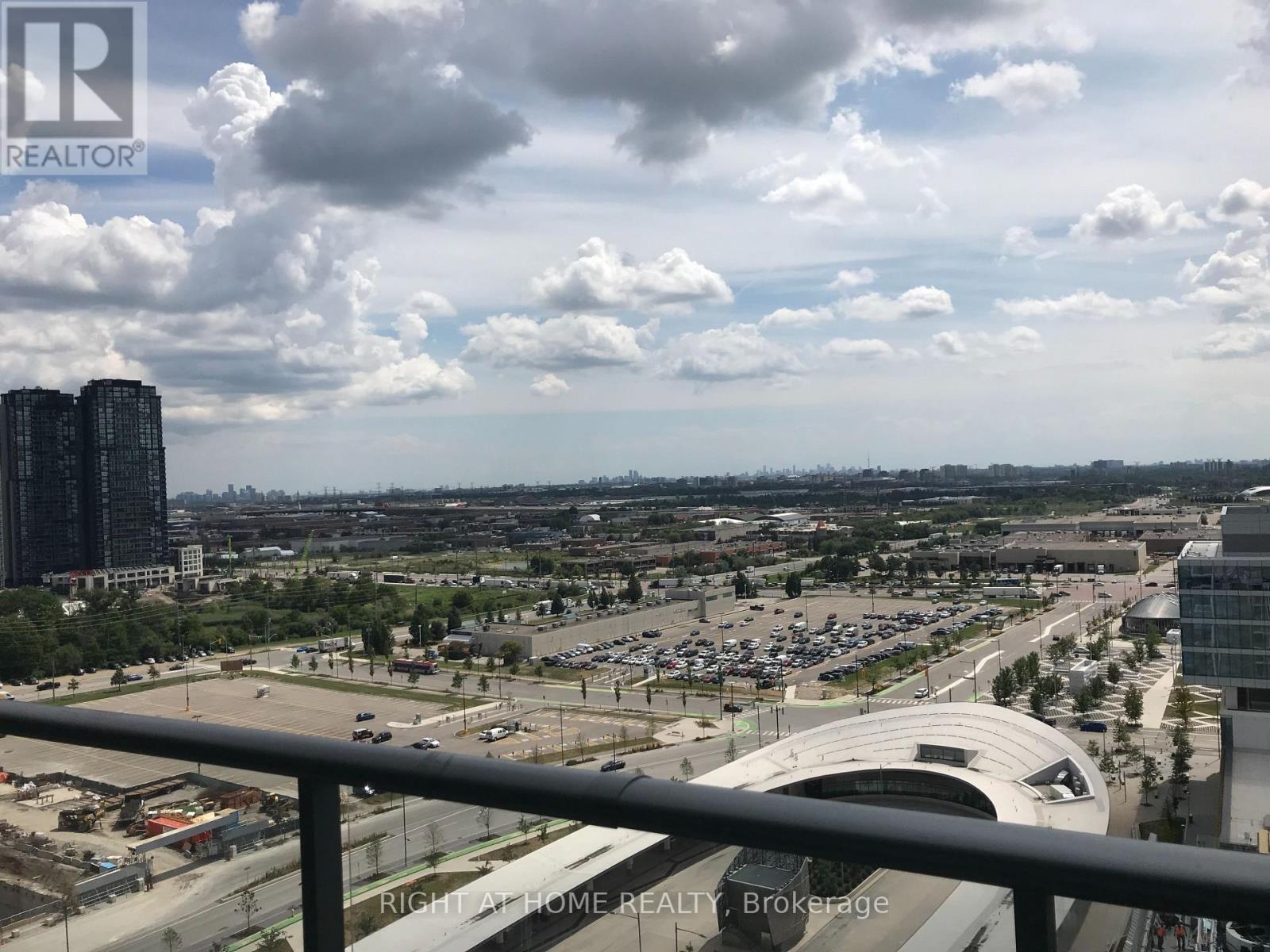 2005 - 898 Portage Parkway, Vaughan, Ontario  L4K 0J6 - Photo 10 - N12999398