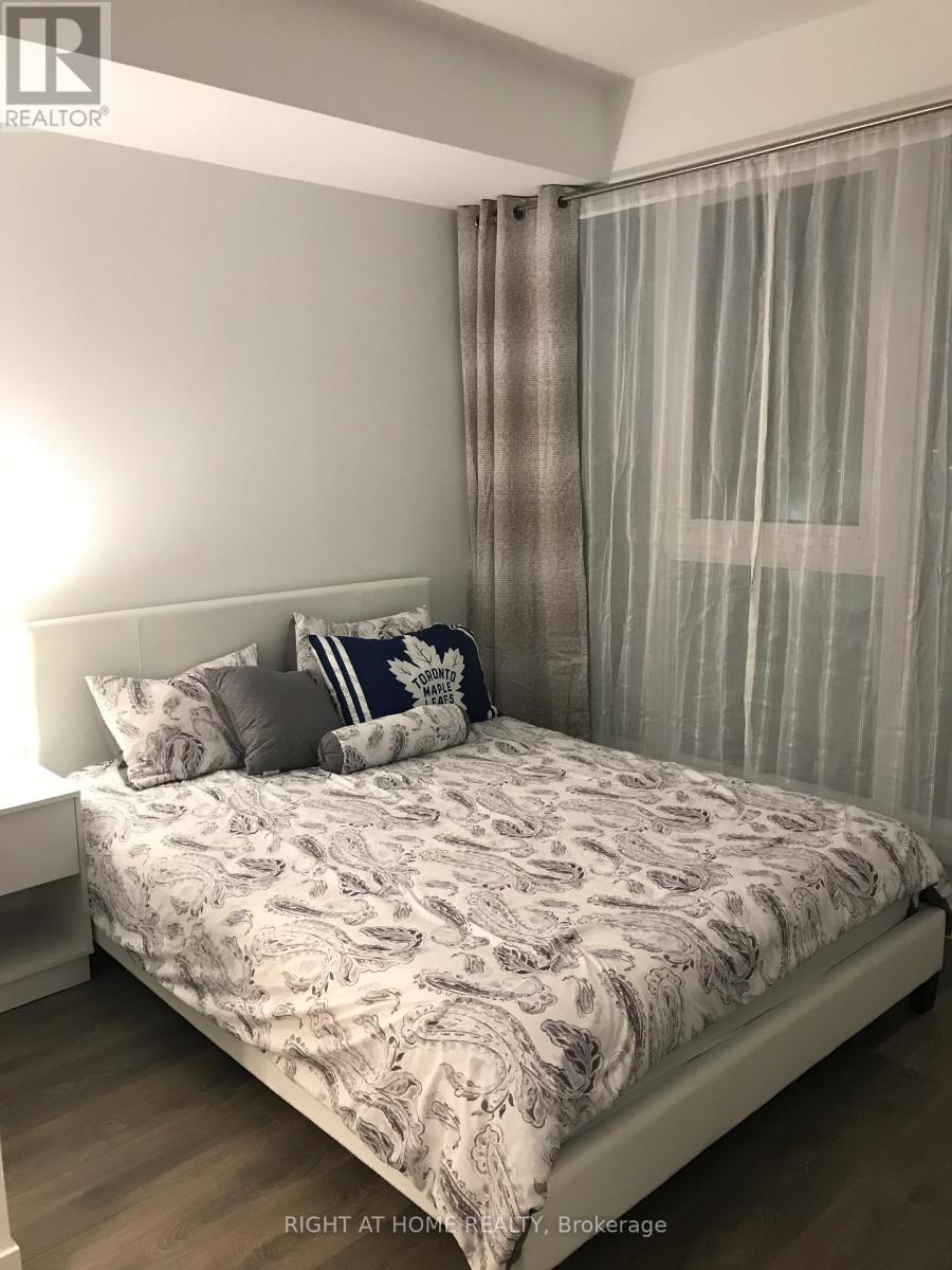 2005 - 898 Portage Parkway, Vaughan, Ontario  L4K 0J6 - Photo 5 - N12999398