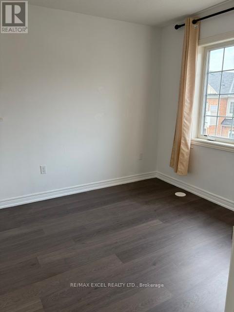 27 Spiv Grove Way, Markham, Ontario  L6E 0T6 - Photo 12 - N12999412