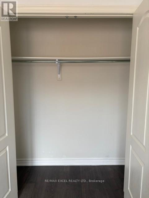 27 Spiv Grove Way, Markham, Ontario  L6E 0T6 - Photo 14 - N12999412