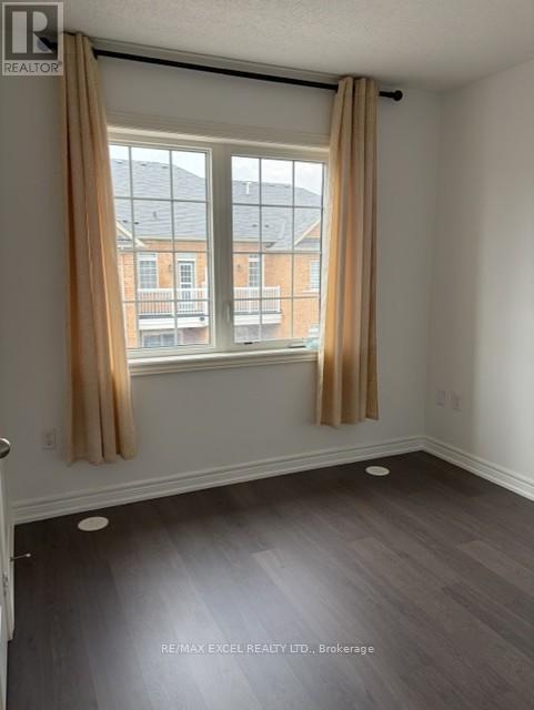 27 Spiv Grove Way, Markham, Ontario  L6E 0T6 - Photo 15 - N12999412