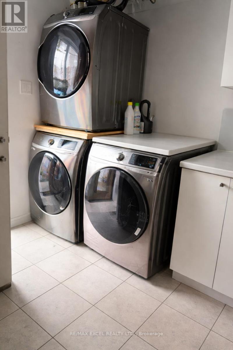 27 Spiv Grove Way, Markham, Ontario  L6E 0T6 - Photo 16 - N12999412