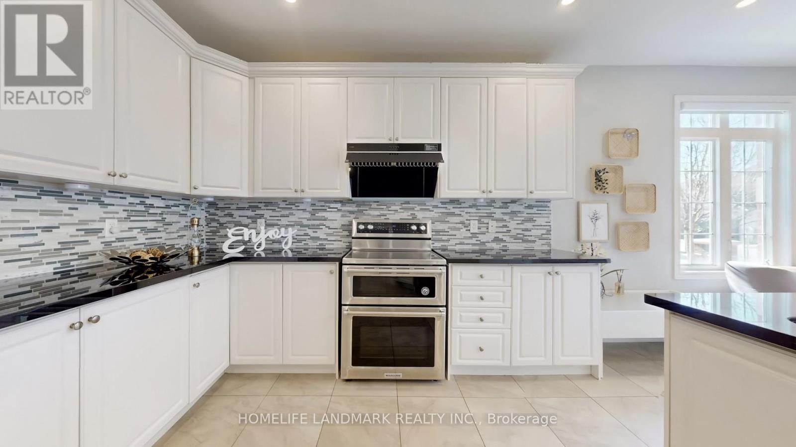 13 Woodway Lane, Markham, Ontario  L6B 0N4 - Photo 18 - N12999422