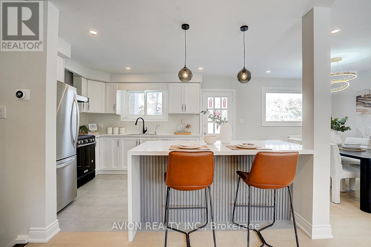 24 Drakefield Road, Markham, Ontario  L3P 1G5 - Photo 11 - N12999428