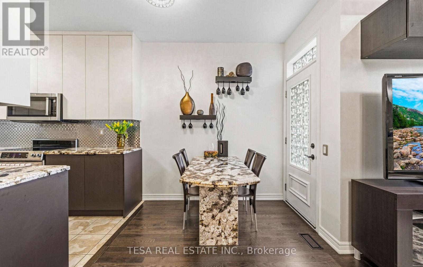 417 Lady Nadia Drive, Vaughan, Ontario L6A 4E8 - Photo 17 - N12999438