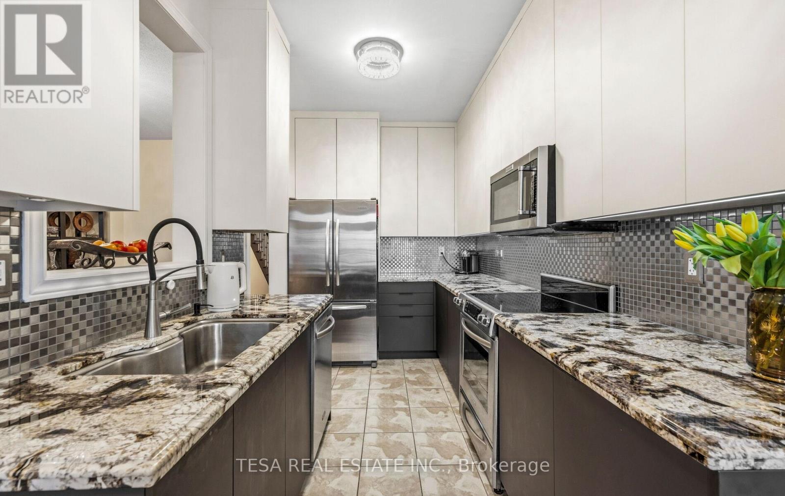 417 Lady Nadia Drive, Vaughan, Ontario L6A 4E8 - Photo 19 - N12999438