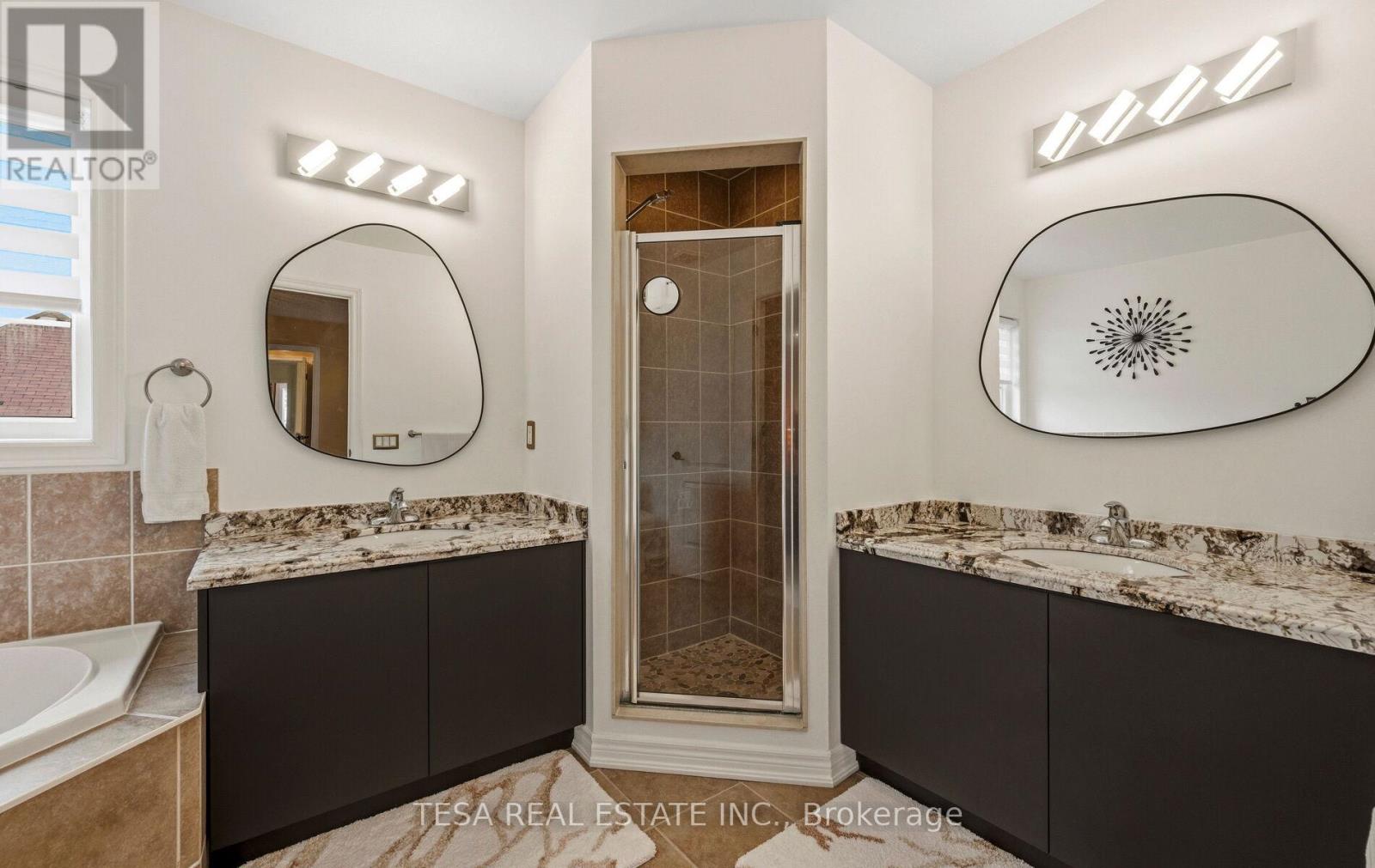 417 Lady Nadia Drive, Vaughan, Ontario L6A 4E8 - Photo 35 - N12999438