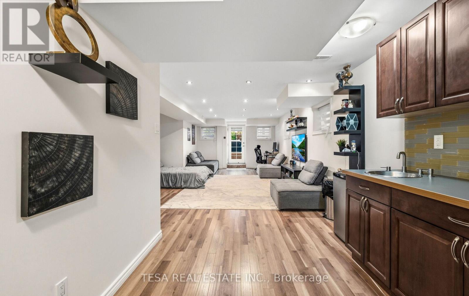 417 Lady Nadia Drive, Vaughan, Ontario L6A 4E8 - Photo 42 - N12999438