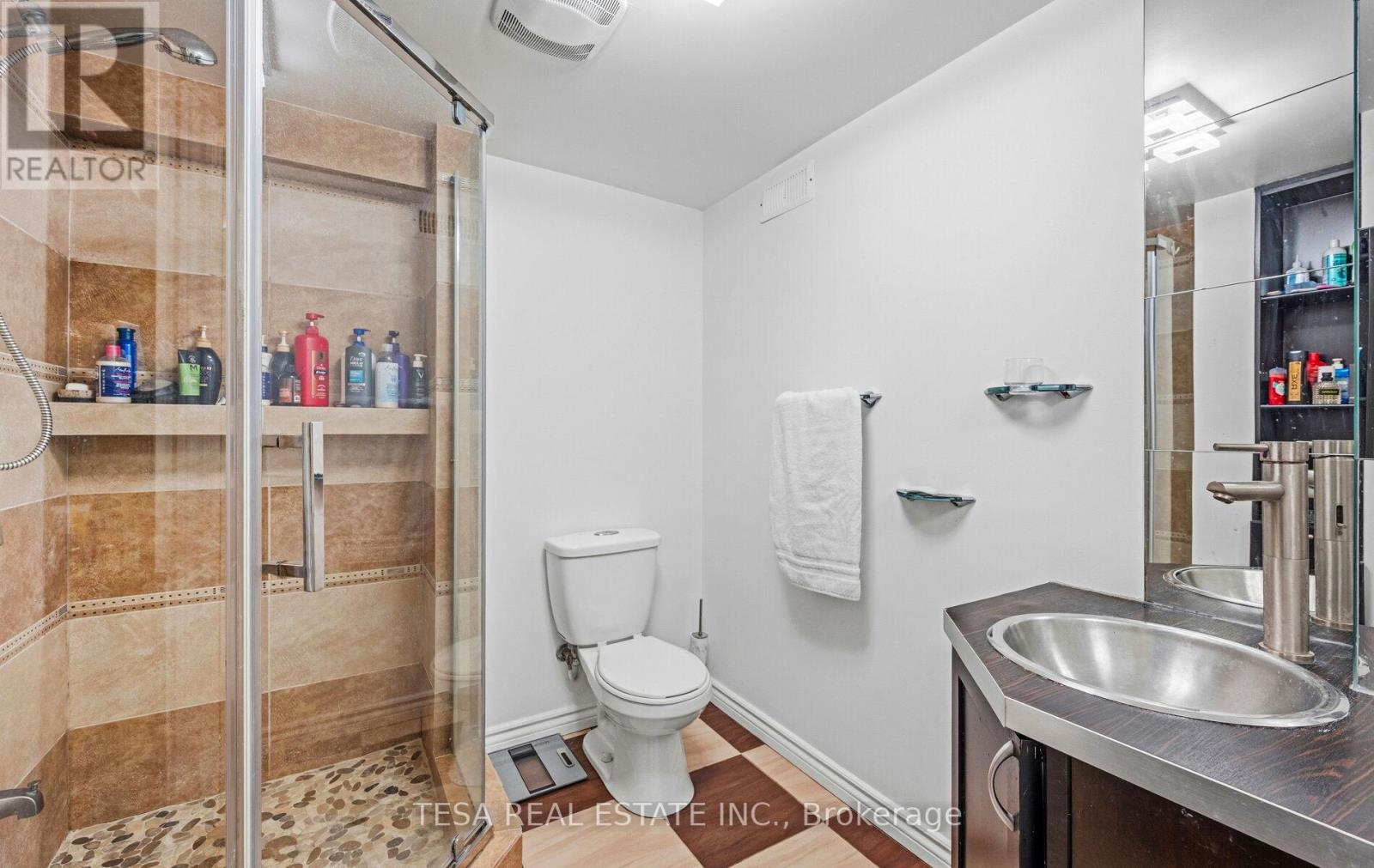 417 Lady Nadia Drive, Vaughan, Ontario L6A 4E8 - Photo 45 - N12999438