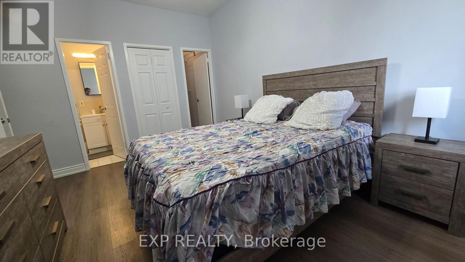 508 - 2485 Woking Crescent, Mississauga, Ontario  L5K 1Z6 - Photo 15 - W12999394