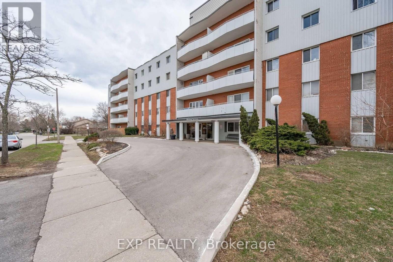 508 - 2485 Woking Crescent, Mississauga, Ontario  L5K 1Z6 - Photo 2 - W12999394