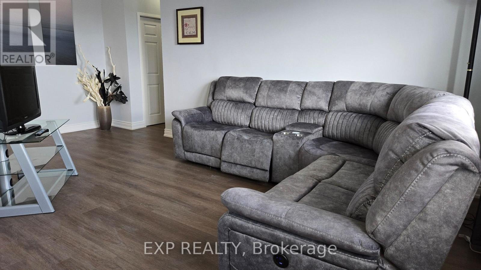 508 - 2485 Woking Crescent, Mississauga, Ontario  L5K 1Z6 - Photo 6 - W12999394