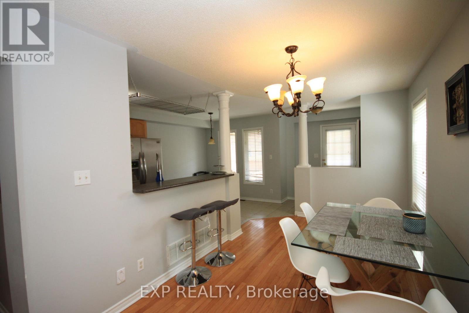 1318 Mowat Lane, Milton, Ontario  L9T 6C2 - Photo 7 - W12999408