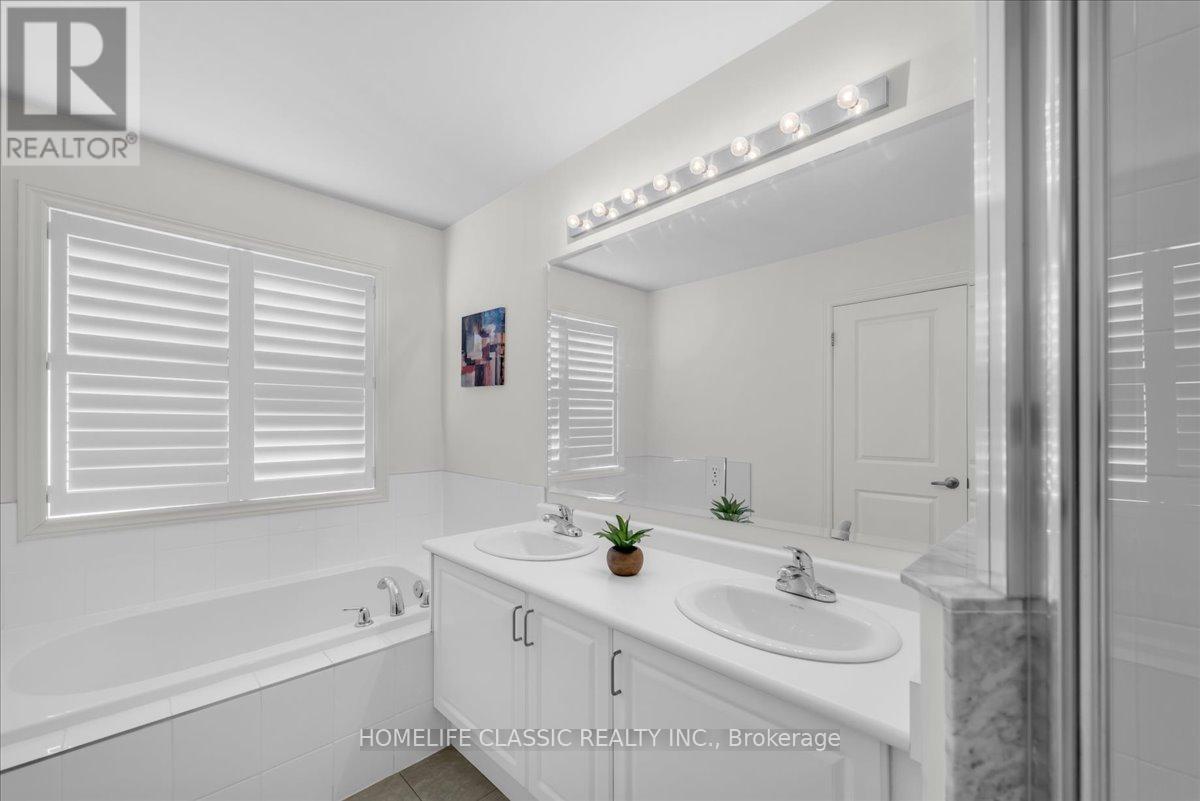 82 Blackberry Valley Crescent, Caledon, Ontario  L7C 3Z8 - Photo 15 - W12999418