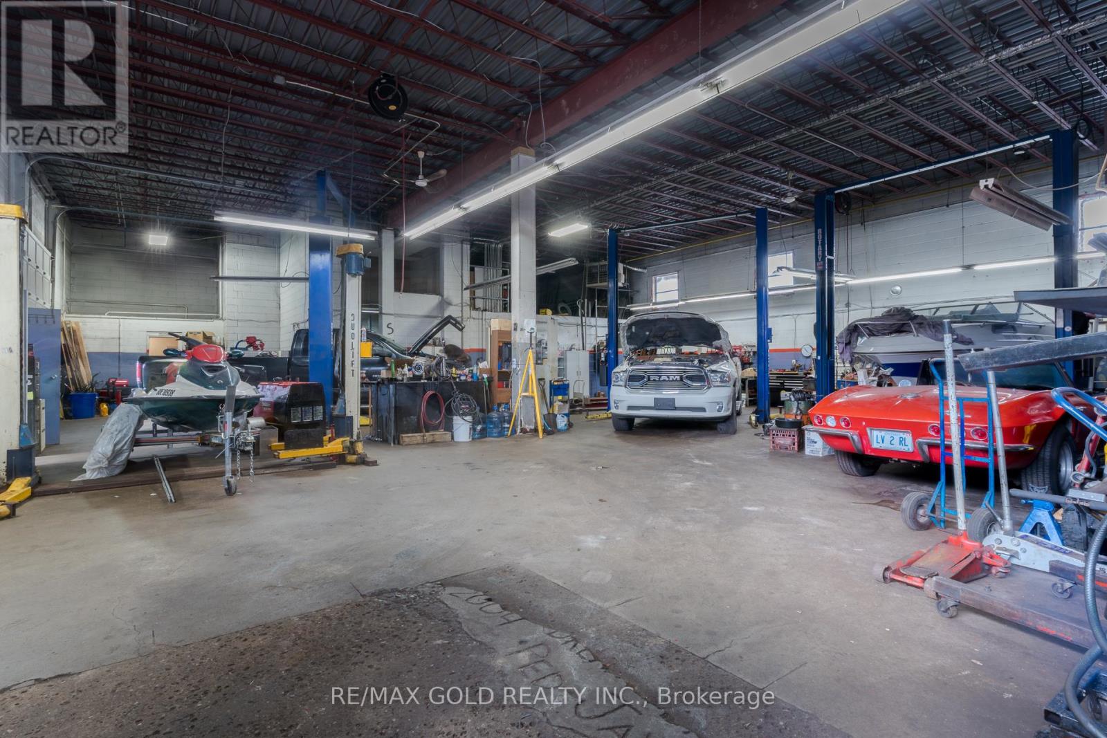 1 & 2 - 1744 Meyerside Drive, Mississauga, Ontario L5T 1A3 - Photo 7 - W12999420