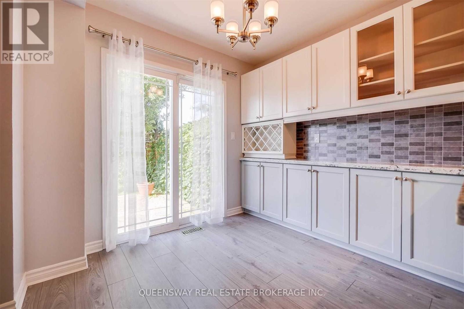 20 Hesketh Court, Caledon, Ontario  L7C 1C6 - Photo 13 - W12999426