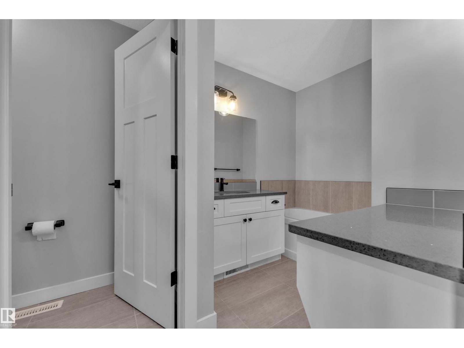 6406 169 Av Nw, Edmonton, Alberta T5Y 3W6 - Photo 32 - E4482281