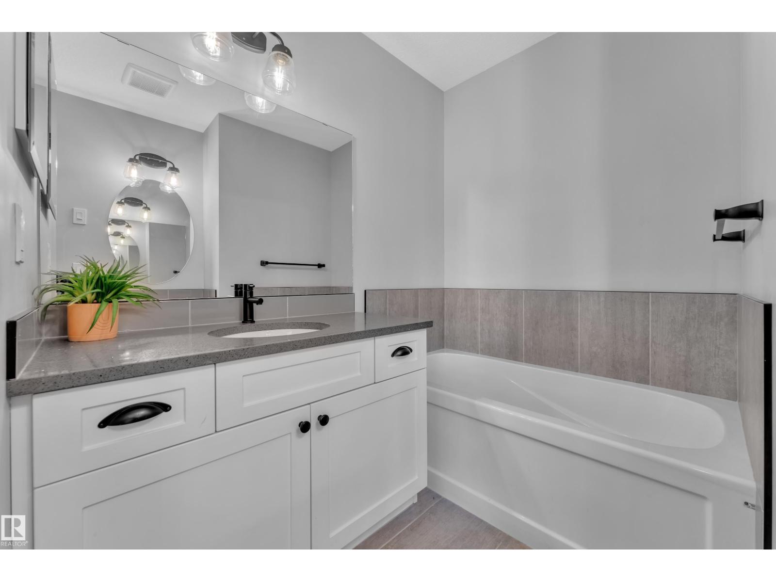 6406 169 Av Nw, Edmonton, Alberta T5Y 3W6 - Photo 33 - E4482281