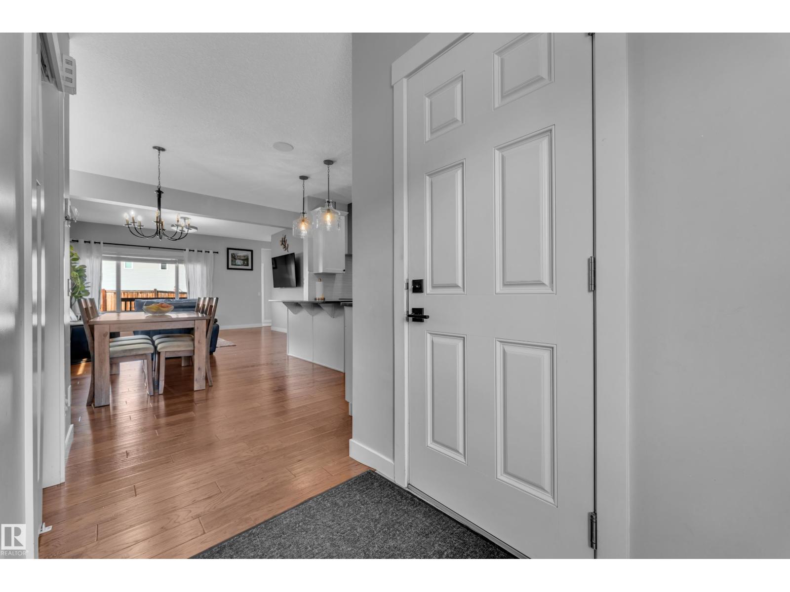 6406 169 Av Nw, Edmonton, Alberta T5Y 3W6 - Photo 5 - E4482281