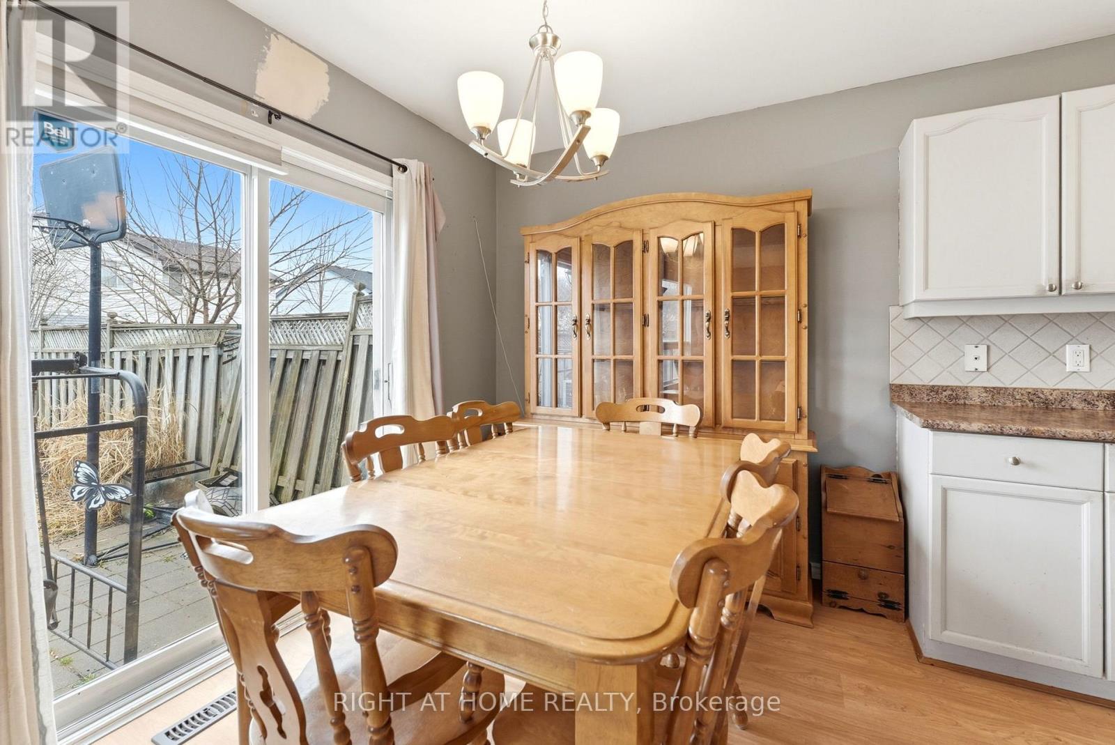 32 Bowcott Crescent, London East, Ontario  N5V 4W8 - Photo 15 - X12999440