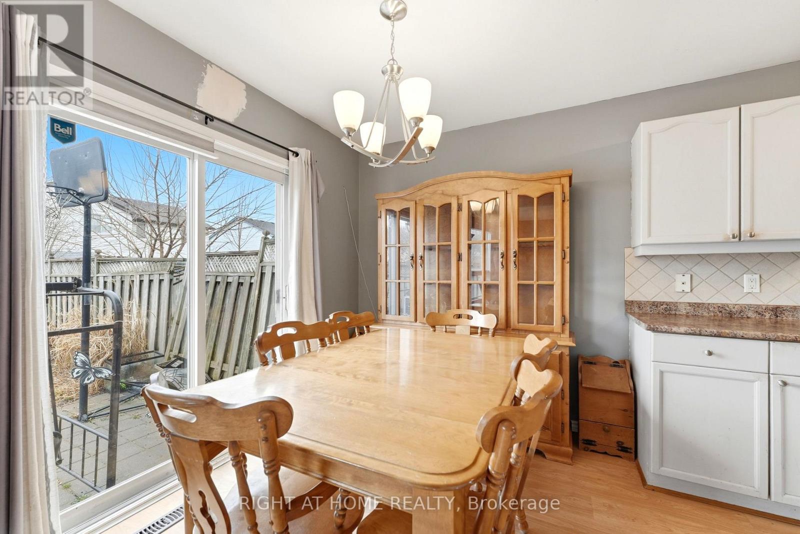 32 Bowcott Crescent, London East, Ontario  N5V 4W8 - Photo 16 - X12999440