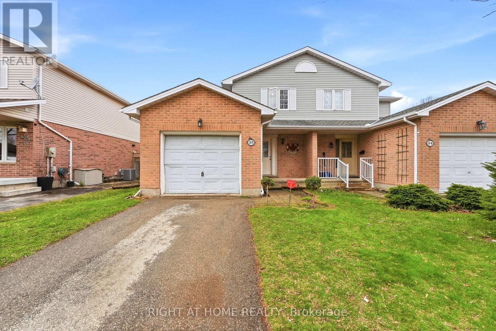 32 Bowcott Crescent, London East, Ontario  N5V 4W8 - Photo 2 - X12999440