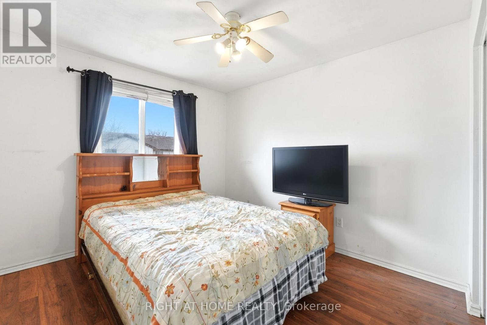 32 Bowcott Crescent, London East, Ontario  N5V 4W8 - Photo 21 - X12999440