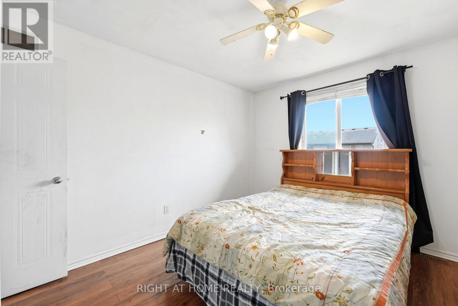 32 Bowcott Crescent, London East, Ontario  N5V 4W8 - Photo 22 - X12999440