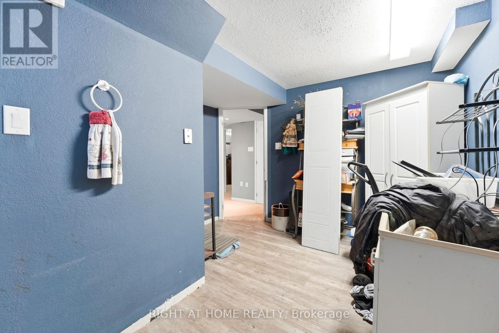 32 Bowcott Crescent, London East, Ontario  N5V 4W8 - Photo 36 - X12999440