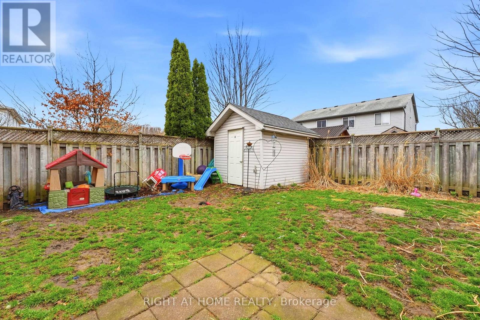 32 Bowcott Crescent, London East, Ontario  N5V 4W8 - Photo 38 - X12999440