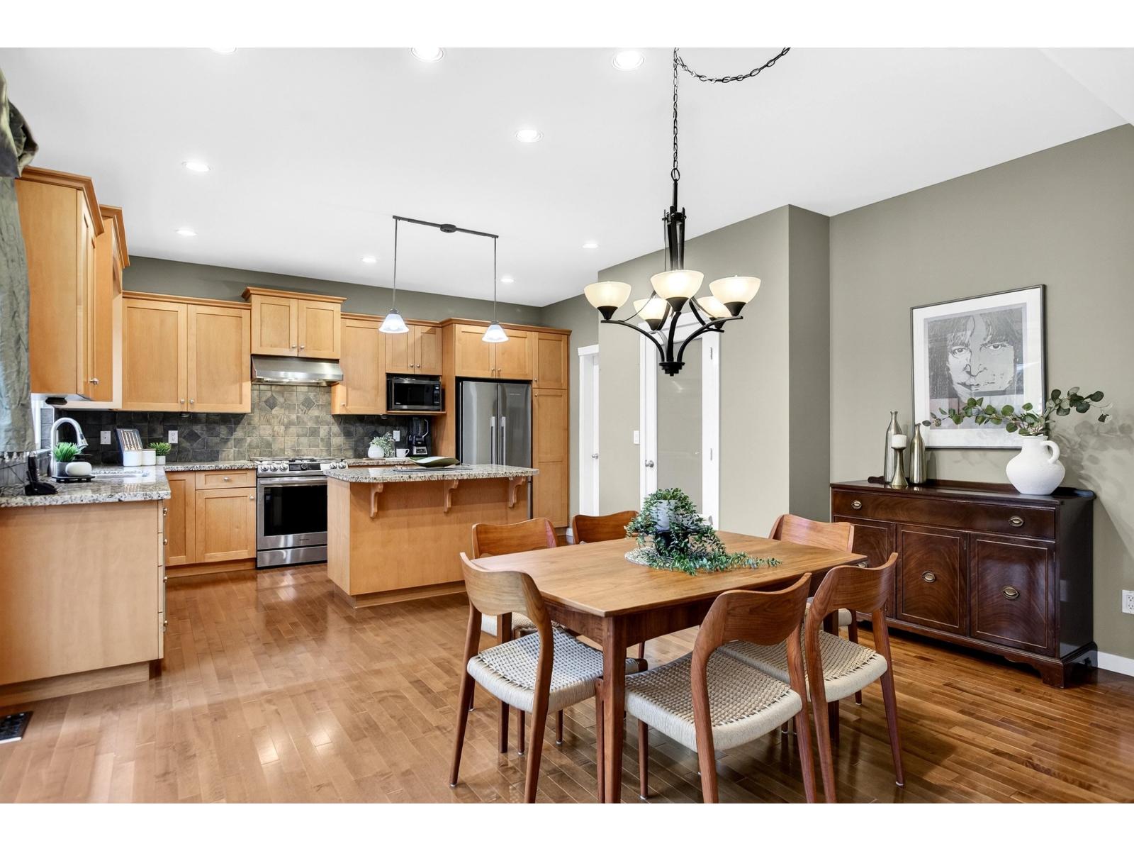 7134 196a Street, Langley, British Columbia  V2Y 2Z9 - Photo 12 - R3111423