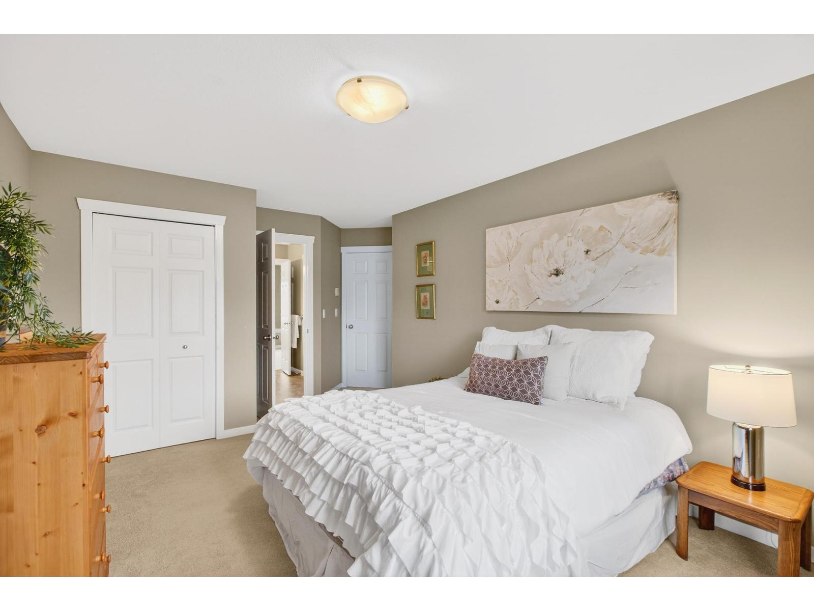 7134 196a Street, Langley, British Columbia  V2Y 2Z9 - Photo 30 - R3111423