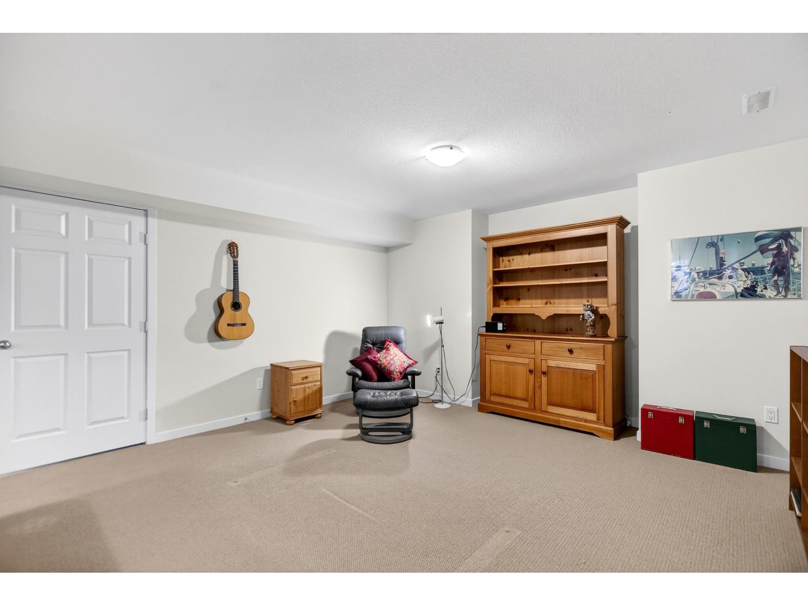 7134 196a Street, Langley, British Columbia  V2Y 2Z9 - Photo 32 - R3111423