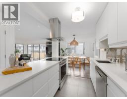 103 127 E 4TH STREET, North Vancouver, British Columbia