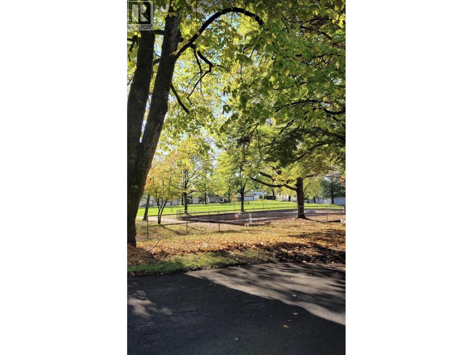 4608 Todd Street, Vancouver, British Columbia  V5R 3P8 - Photo 11 - R3111617