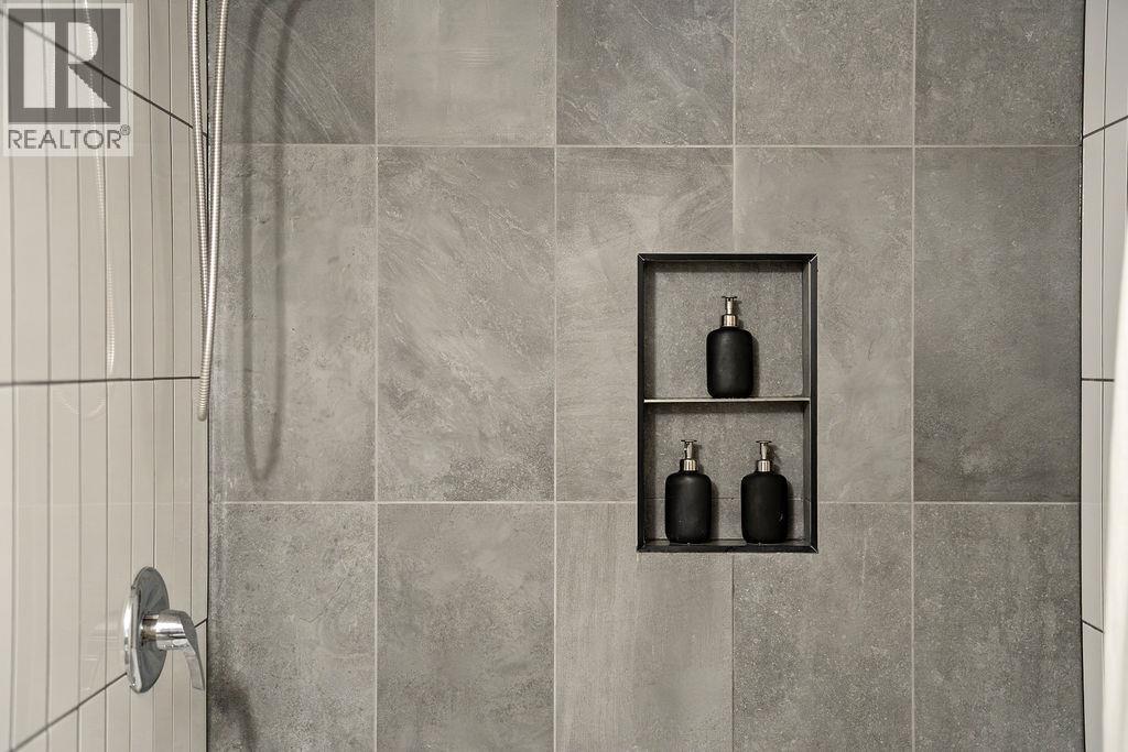 305 3275 Mountain Highway, North Vancouver, British Columbia  V7K 2H4 - Photo 21 - R3110997