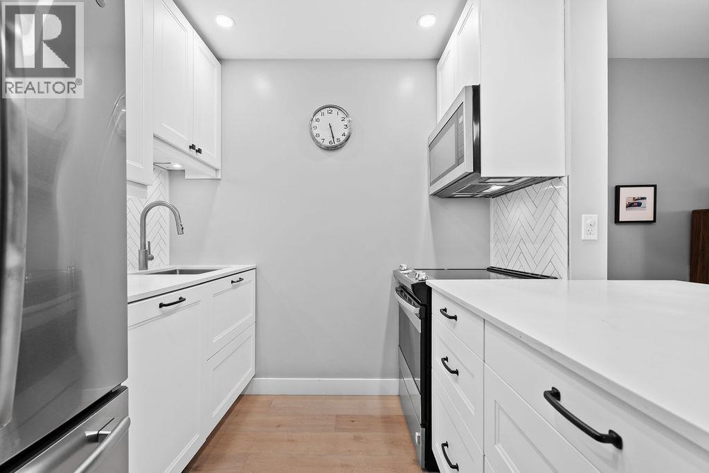 305 3275 Mountain Highway, North Vancouver, British Columbia  V7K 2H4 - Photo 16 - R3110997