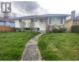 7635 10TH AVENUE, Burnaby, British Columbia