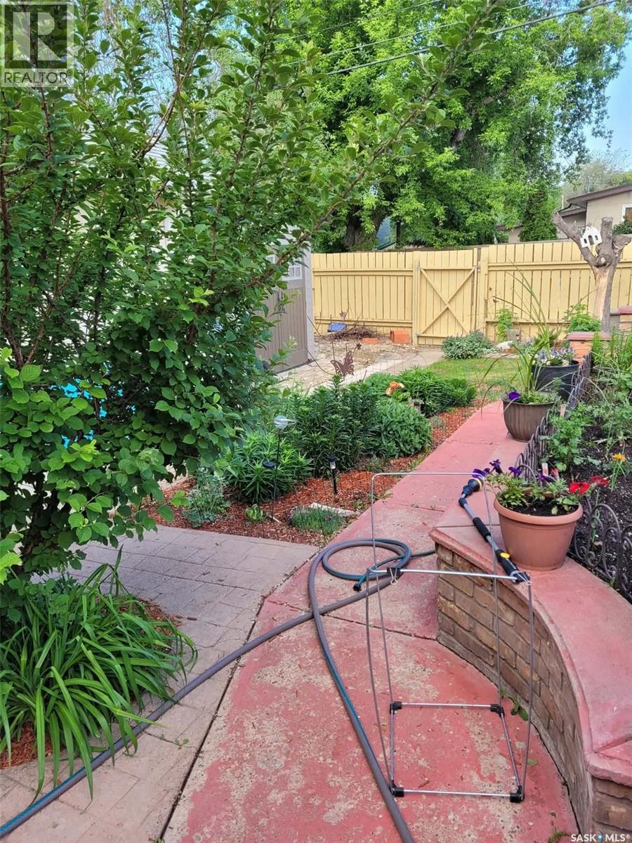 1131 111th Street, North Battleford, Saskatchewan  S9A 2K4 - Photo 32 - SK032810