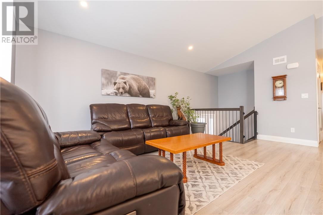 4386 Larocque Avenue, Hanmer, Ontario  P3P 0C9 - Photo 25 - 2126883