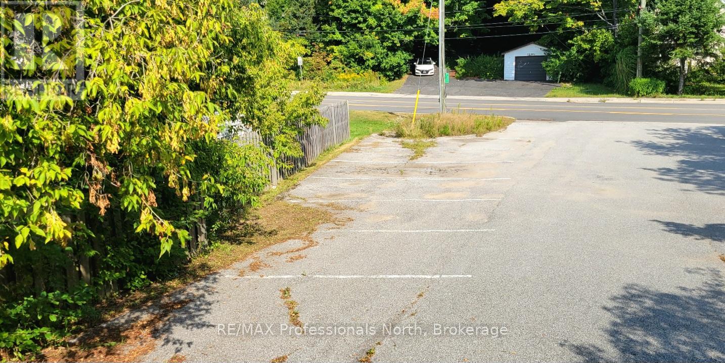 1 - 9 West Road, Huntsville, Ontario  P1H 1K9 - Photo 3 - X12999608