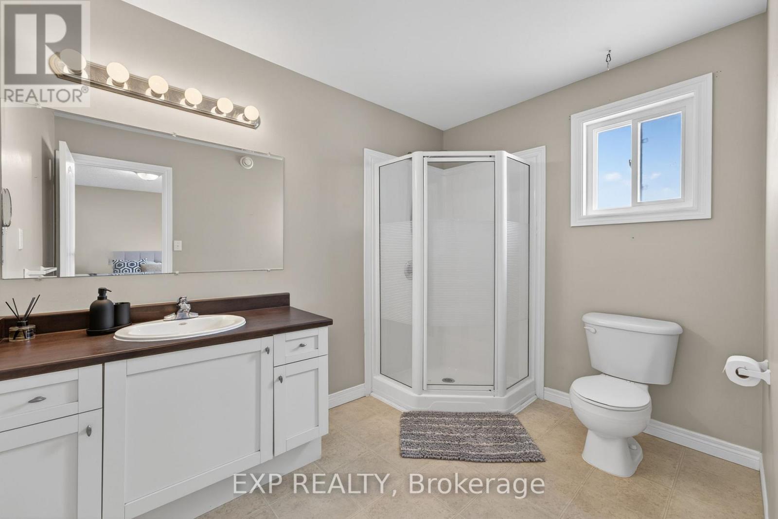 57 Lake Breeze Court, Prince Edward County, Ontario  K0K 3L0 - Photo 17 - X12999482