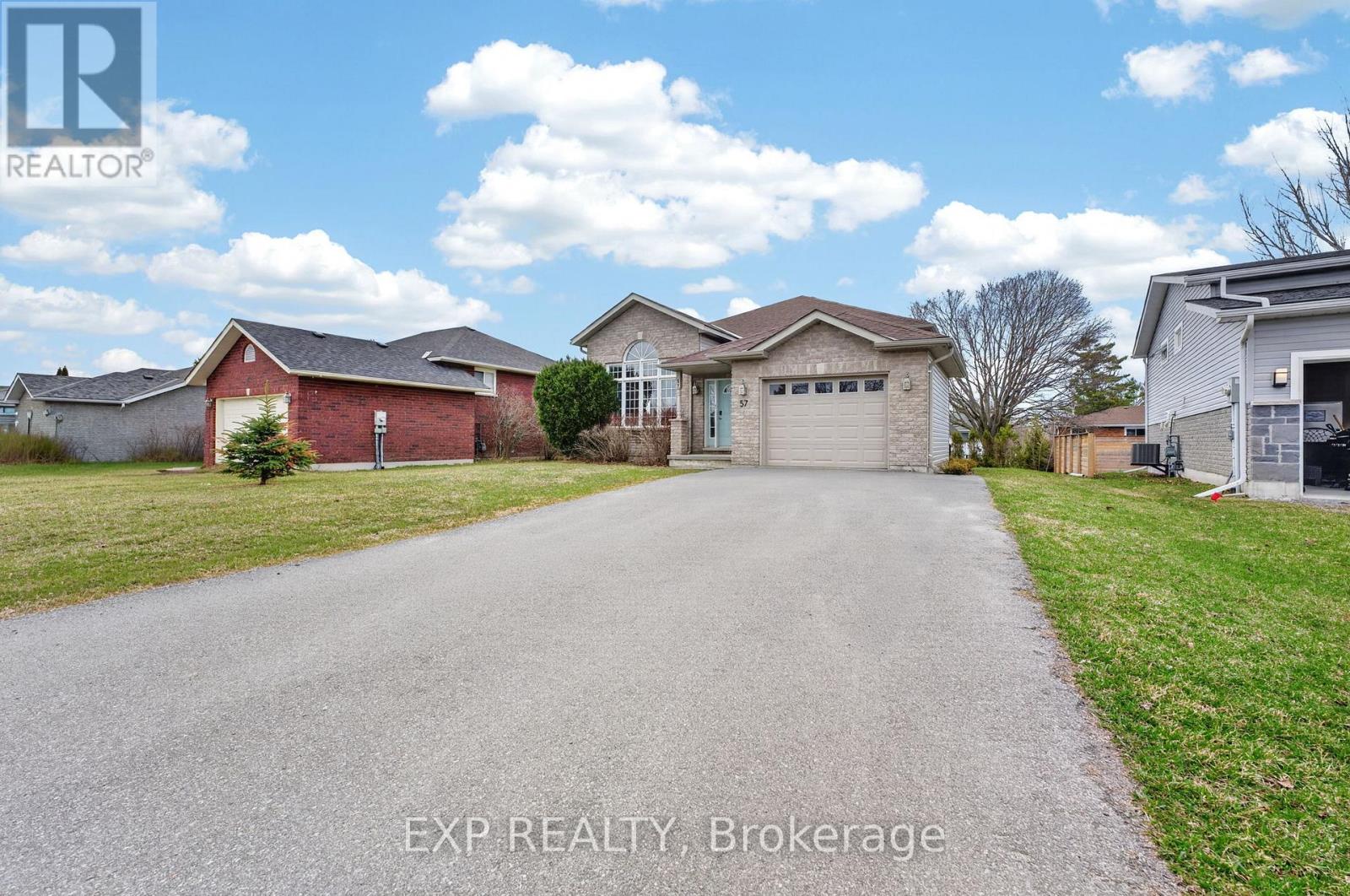 57 Lake Breeze Court, Prince Edward County, Ontario  K0K 3L0 - Photo 2 - X12999482