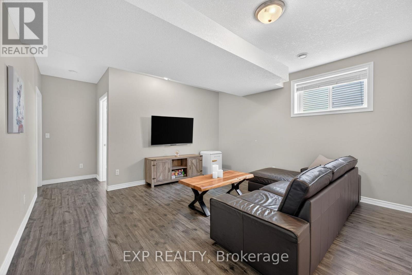 57 Lake Breeze Court, Prince Edward County, Ontario  K0K 3L0 - Photo 22 - X12999482