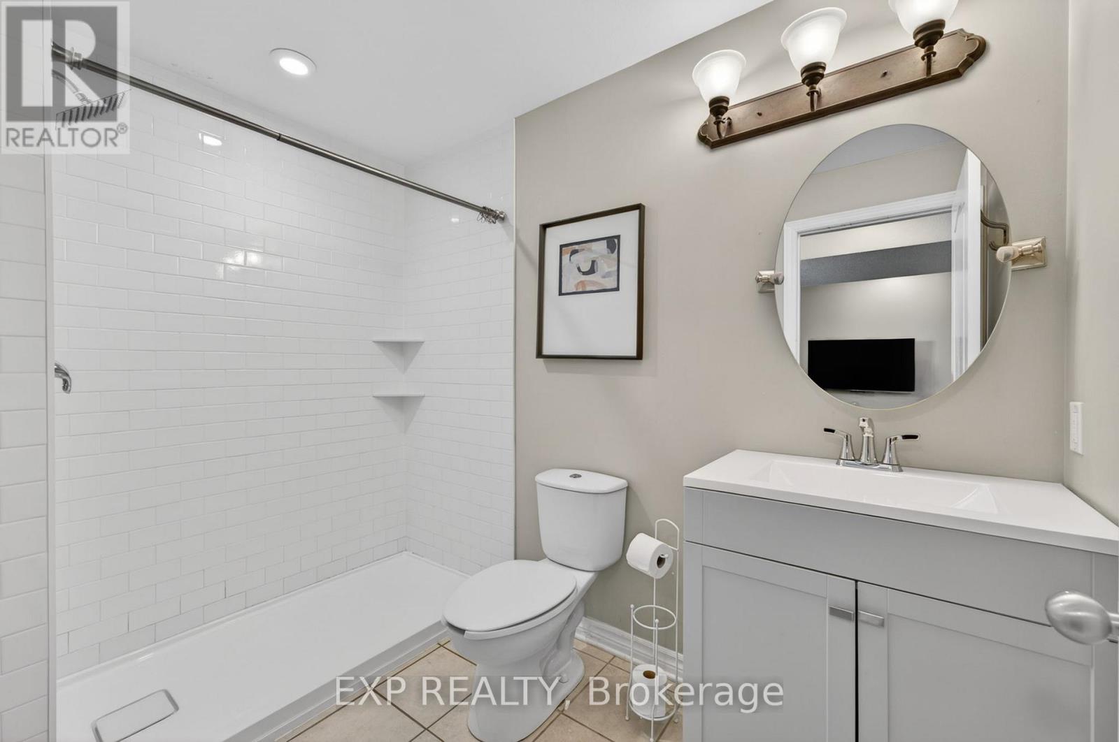 57 Lake Breeze Court, Prince Edward County, Ontario  K0K 3L0 - Photo 26 - X12999482