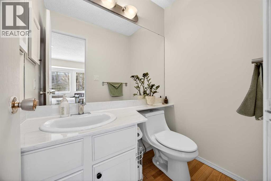 100 Strathcona Close Sw, Calgary, Alberta  T3H 1L3 - Photo 21 - A2294740