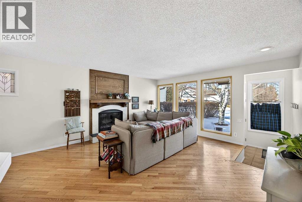 100 Strathcona Close Sw, Calgary, Alberta  T3H 1L3 - Photo 9 - A2294740